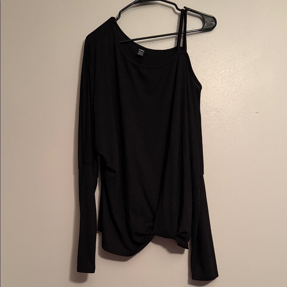 SHEIN Black Asymmetrical Blouse